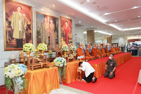 13 ตุลาคม 2565 | พิธีบำเพ็ญกุศลถวายเป็นพระราชกุศลและพิธีถวายราชสดุดี พระบาทสมเด็จพระบรมชนกาธิเบศร มหาภูมิพลอดุลยเดชมหาราช บรมนาถบพิตร เนื่องในวันคล้ายวันสวรรคต