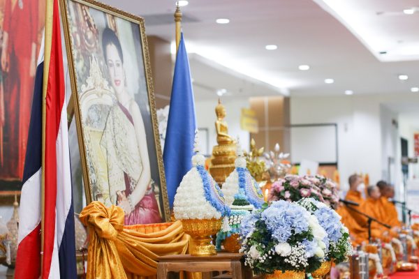 12 สิงหาคม 2566 | พิธีทำบุญตักบาตรและพิธีถวายราชสดุดีเฉลิมพระเกียรติ  เนื่องในโอกาสวันเฉลิมพระชนมพรรษา สมเด็จพระนางเจ้าสิริกิติ์  พระบรมราชินีนาถ พระบรมราชชนนีพันปีหลวง