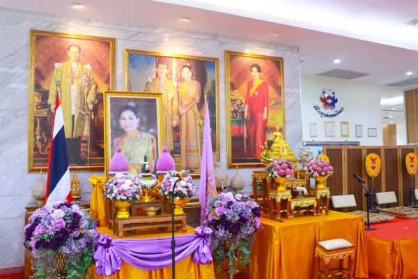 3 มิถุนายน 2567 | พิธีทำบุญตักบาตรและพิธีถวายราชสดุดีเฉลิมพระเกียรติ เนื่องในโอกาสวันเฉลิมพระชนมพรรษา สมเด็จพระนางเจ้าสุทิดา พัชรสุธาพิมลลักษณ พระบรมราชินี